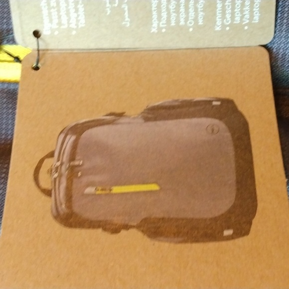 NWT Dell Tek Backpack 15.6" /40 cm Black Many Pockets & Padded Laptop Pocket - Picture 3 of 15